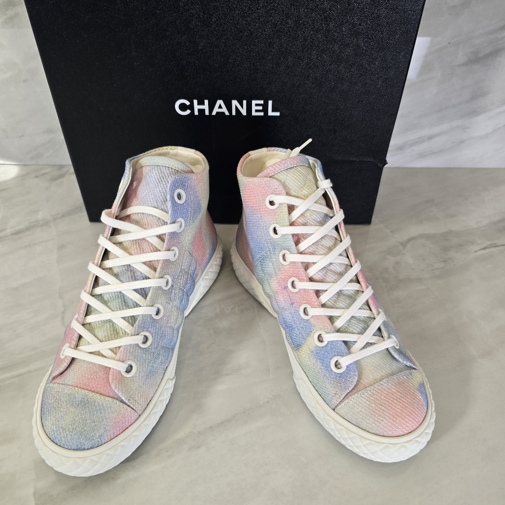 Chanel Colorful Sneakers - Picture 3 of 10
